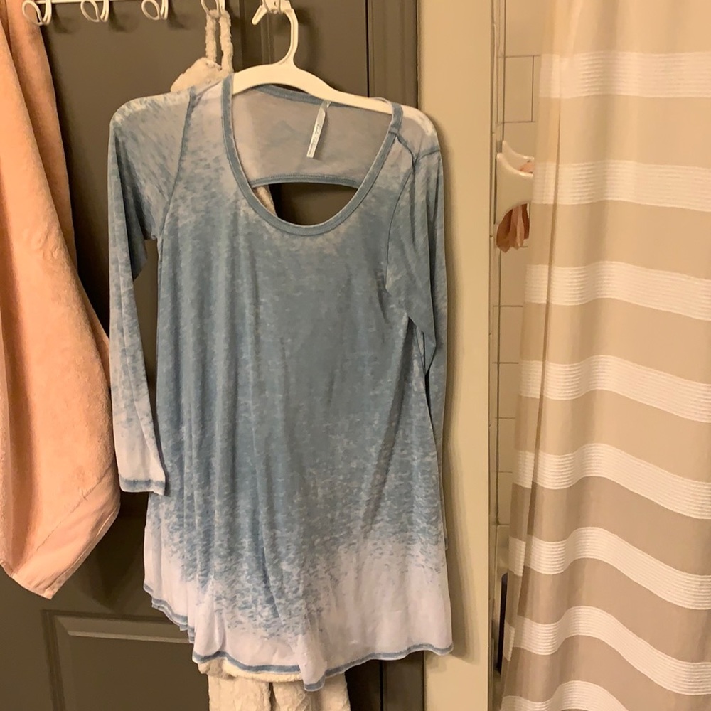Blue tunic top